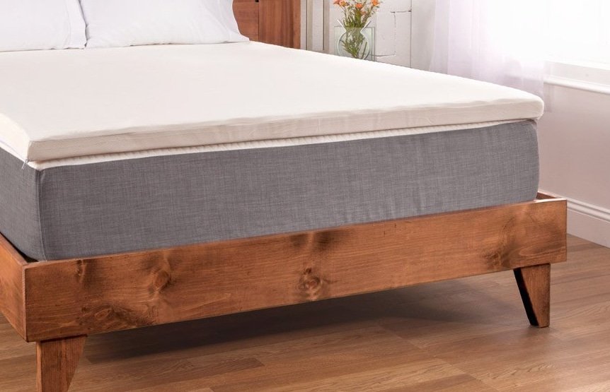 eLuxurySupply Latex Mattress Topper